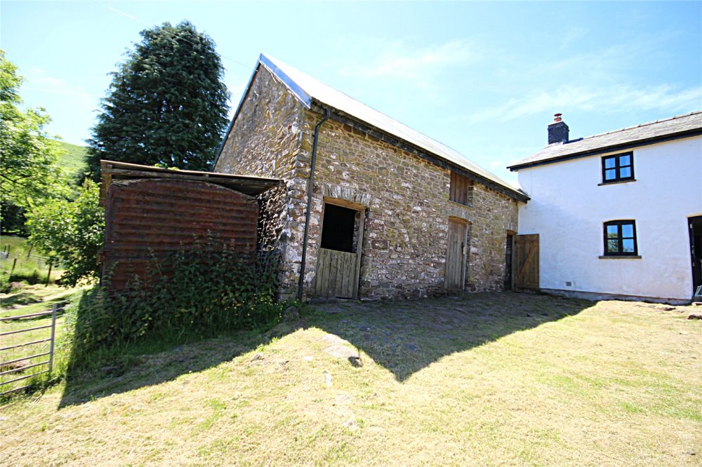 2 bedroom property for sale in Pontfaen, Brecon, Powys, LD3 Guide