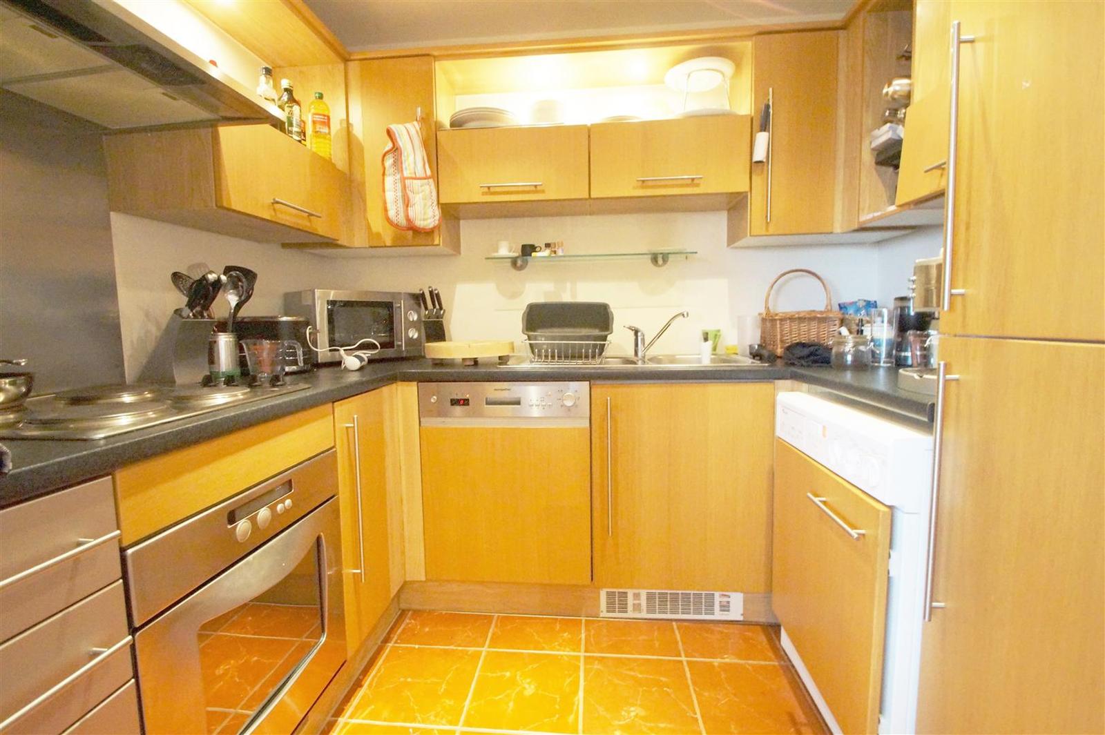 2 bedroom property for sale in Riley House, Manor House Drive £194,950