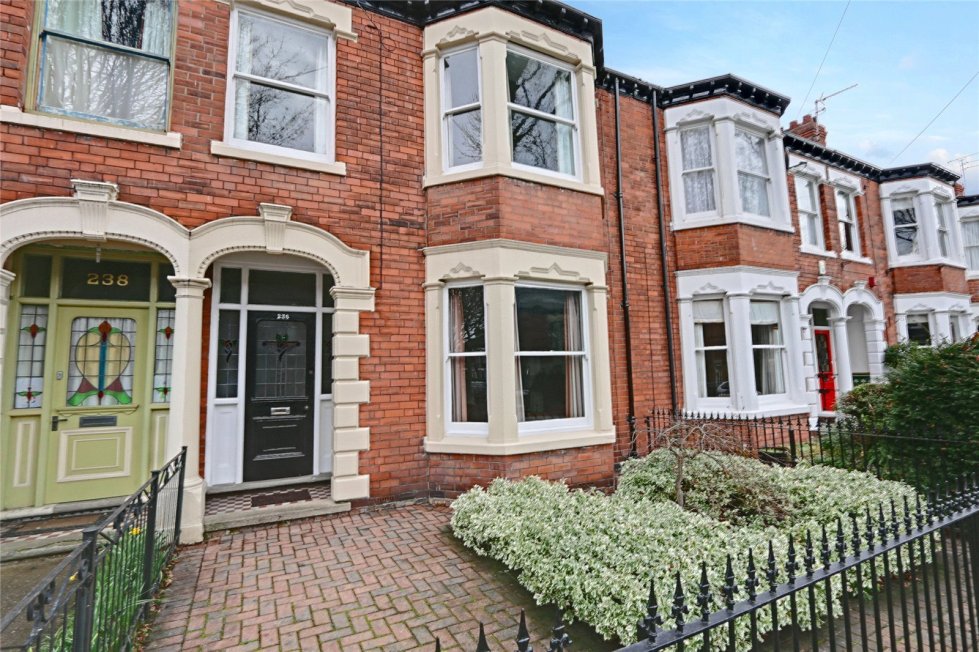 3 bedroom property in Marlborough Avenue, Hull £249,950