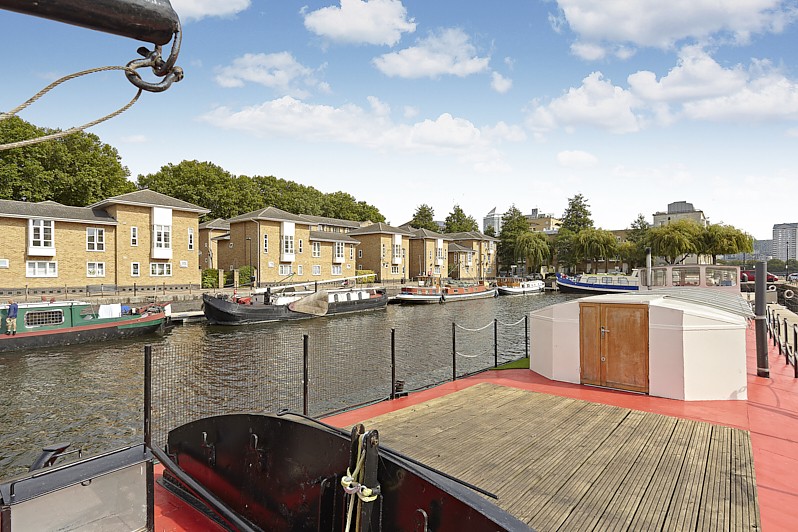 2 bedroom property for sale in Greenland Dock Marina, Rotherhithe SE16