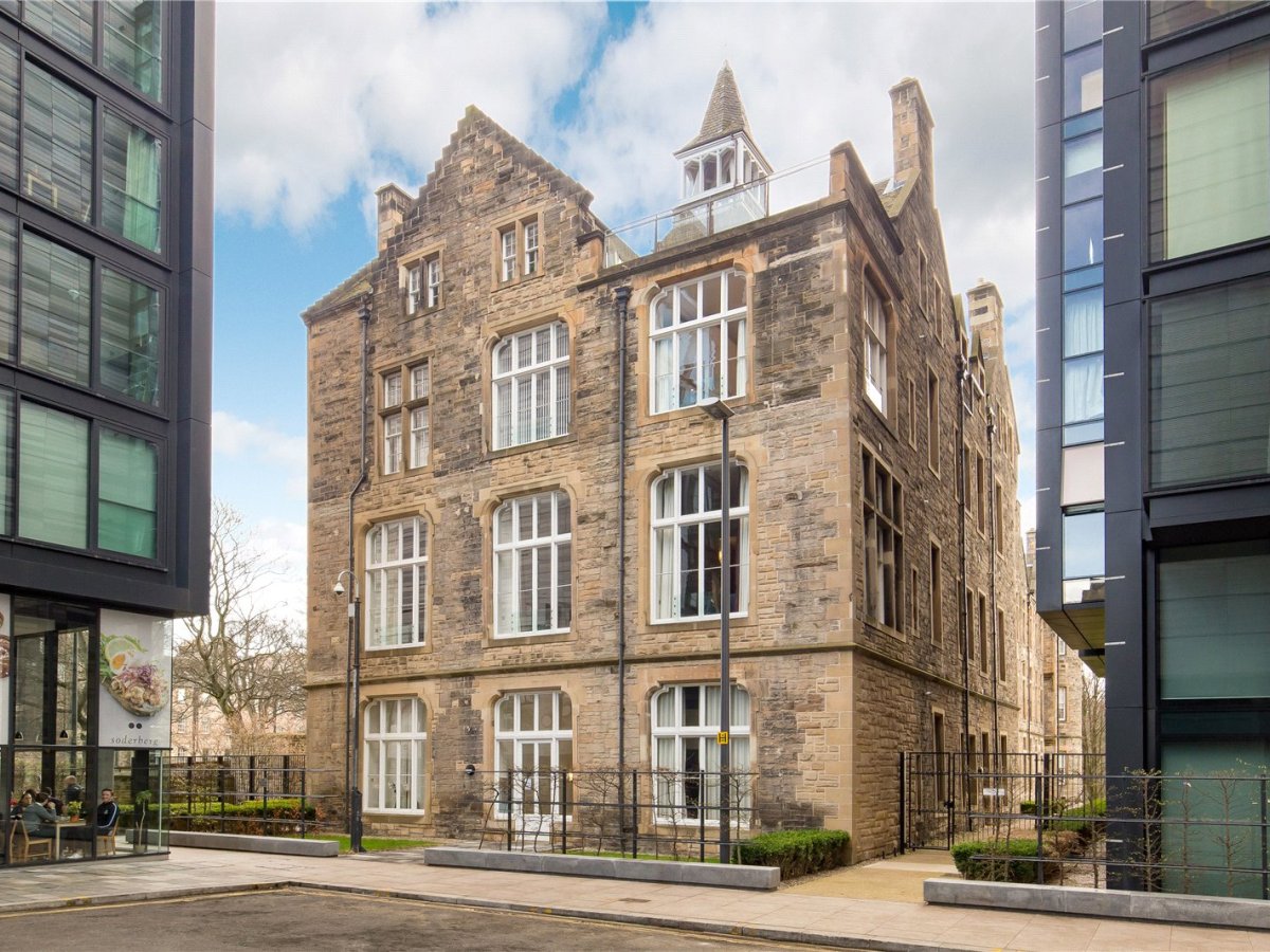 2 bedroom apartment for sale in Simpson Loan, Edinburgh, Midlothian