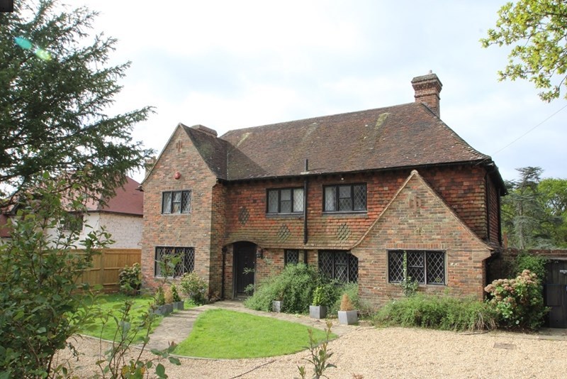 property for sale in Hurst Road, Hassocks Offers in excess of £950,000