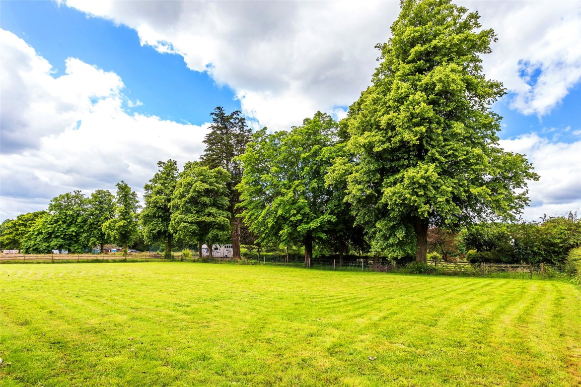 5 bedroom property for sale in Forest Green, Forest Green, Surrey, RH5