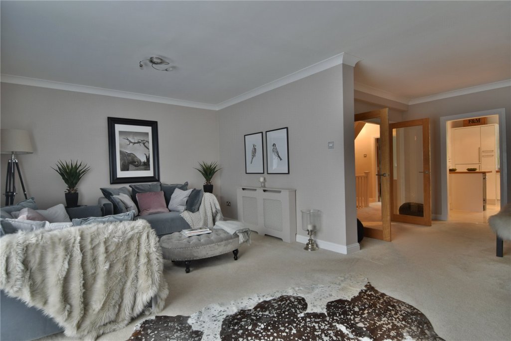 3 Bedroom House For In Beechwood Court Bearsden G61 Rettie