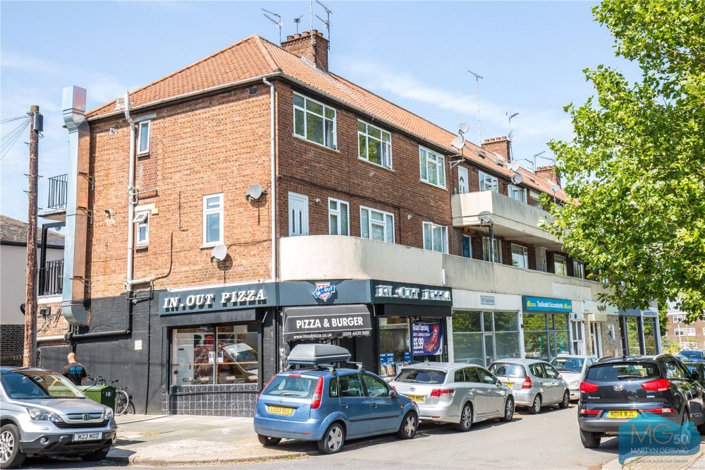 2 bedroom property for sale in High Road, East Finchley, London, N2
