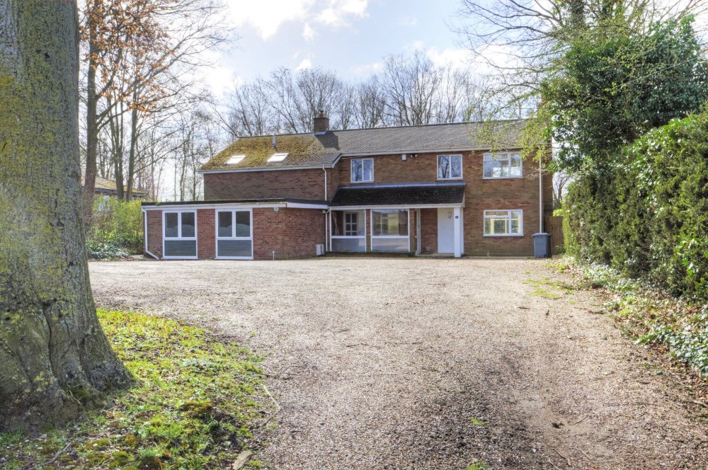 6 bedroom property for sale in Drayton, Norwich, Norfolk Offers over
