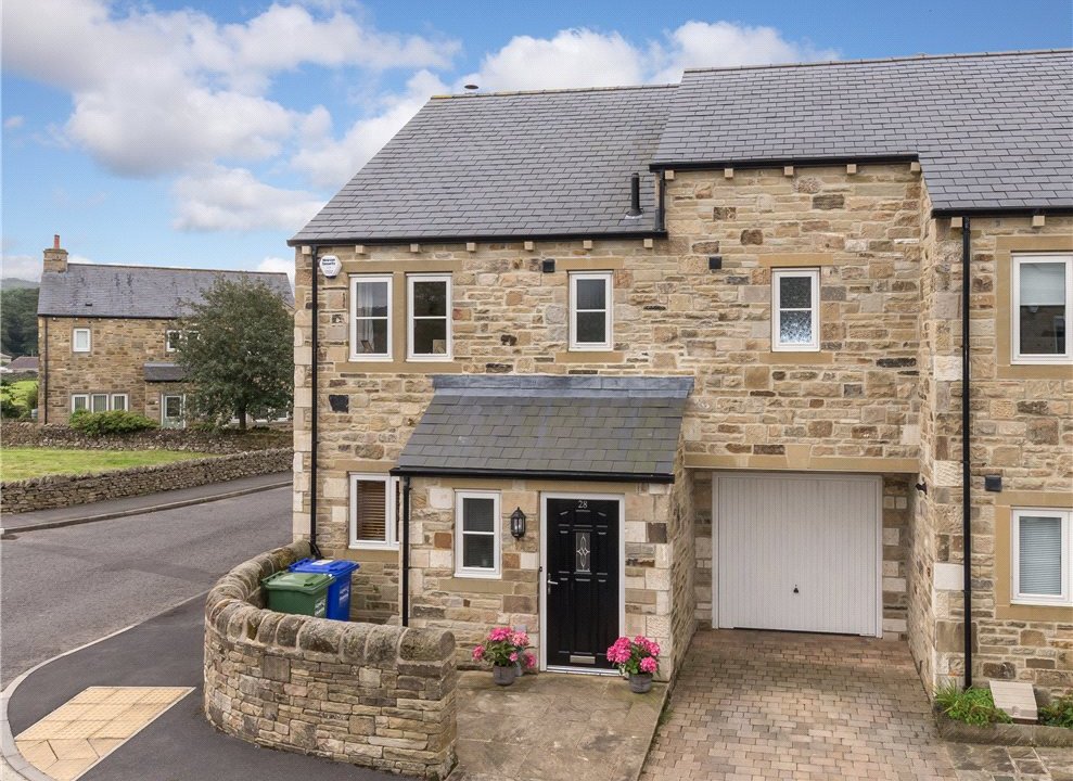 3 bedroom property for sale in Lords Close, Giggleswick, Settle, BD24