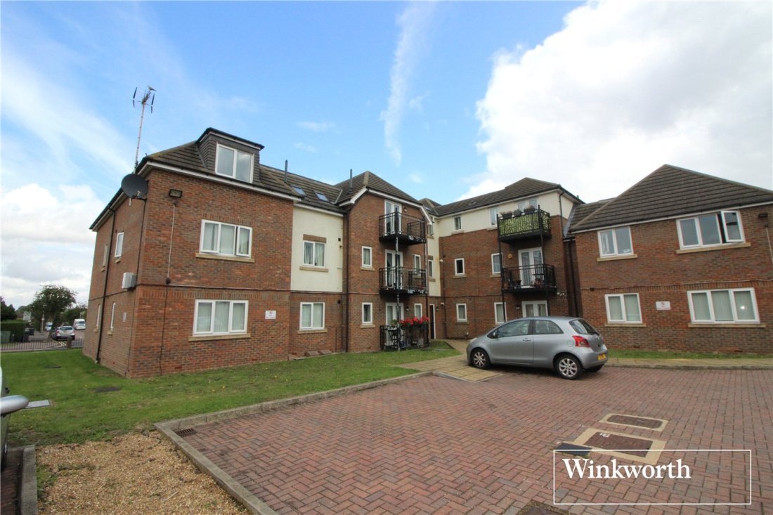 2 bedroom property to rent in Woodcock Court, Croxdale Road