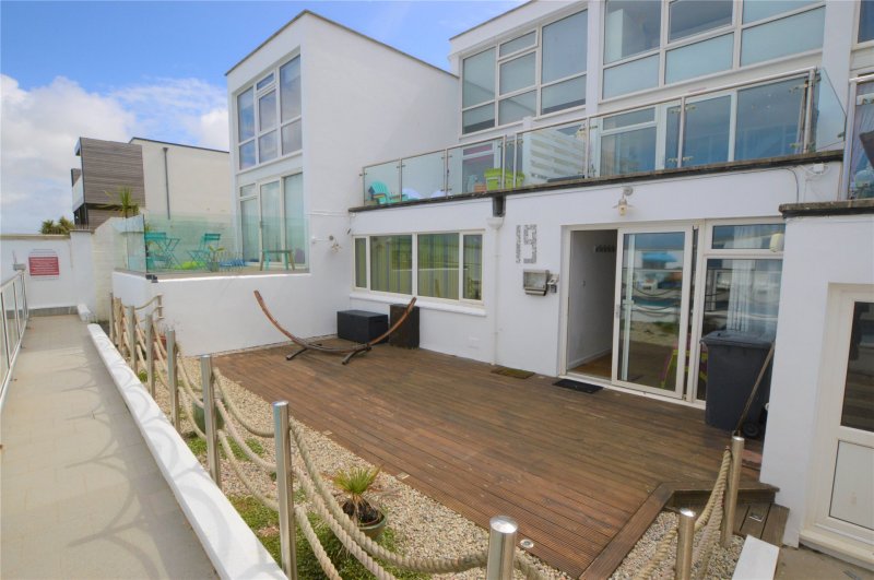 2 bedroom property for sale in Fistral Court, Pentire Avenue, Newquay, TR7 £200,000