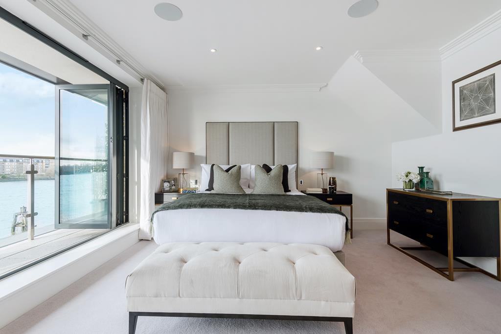 Newly Built  3 Bed Town House  To Let  Fulham  W6 Image 7