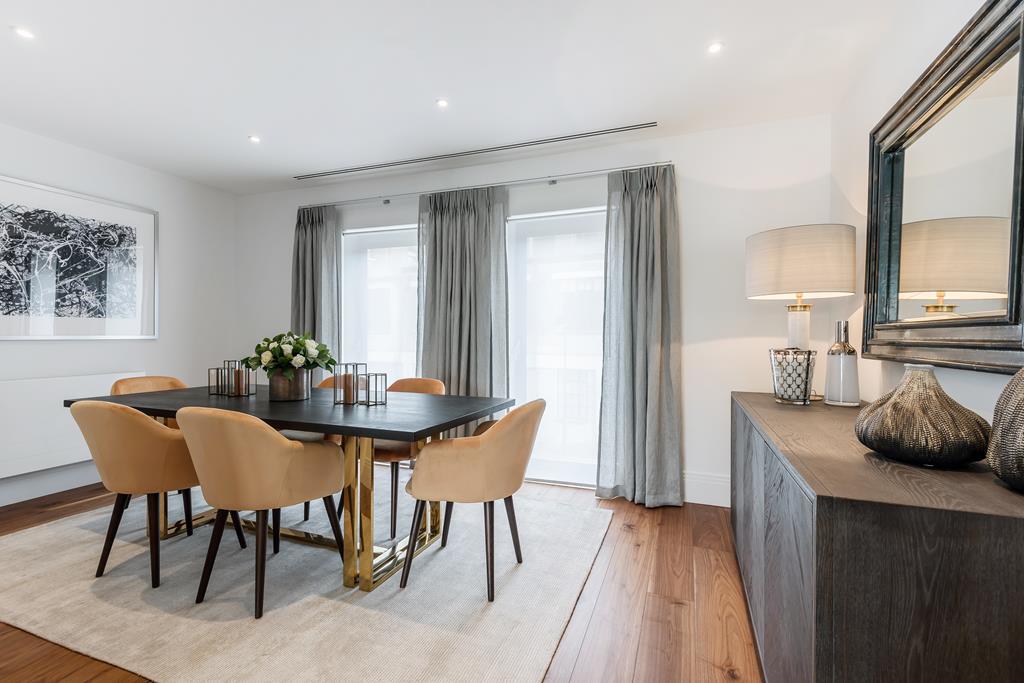 Newly Built  3 Bed Town House  To Let  Fulham  W6 Image 11