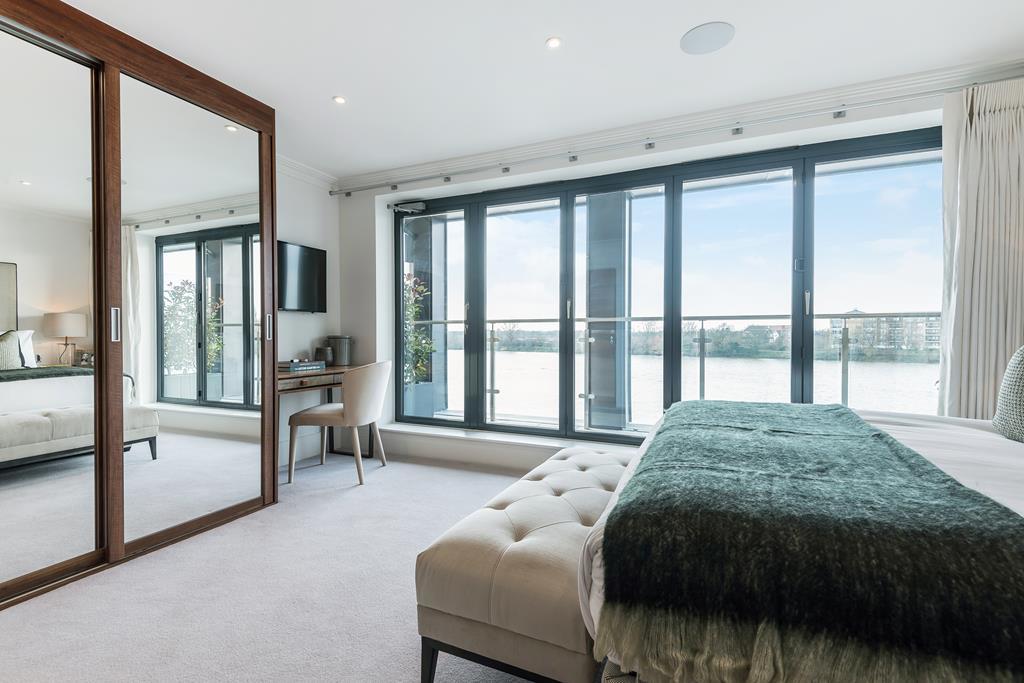 Newly Built  3 Bed Town House  To Let  Fulham  W6 Image 16