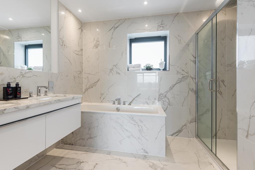 Newly Built  3 Bed Town House  To Let  Fulham  W6 Image 18