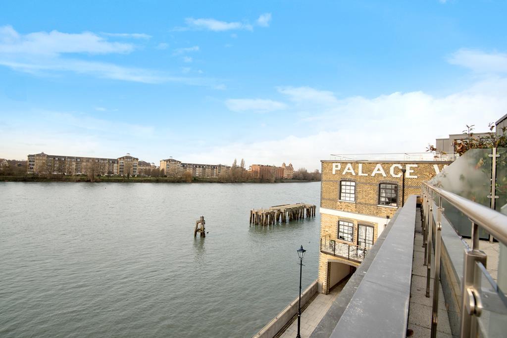 Newly Built  3 Bed Town House  To Let  Fulham  W6 Image 21
