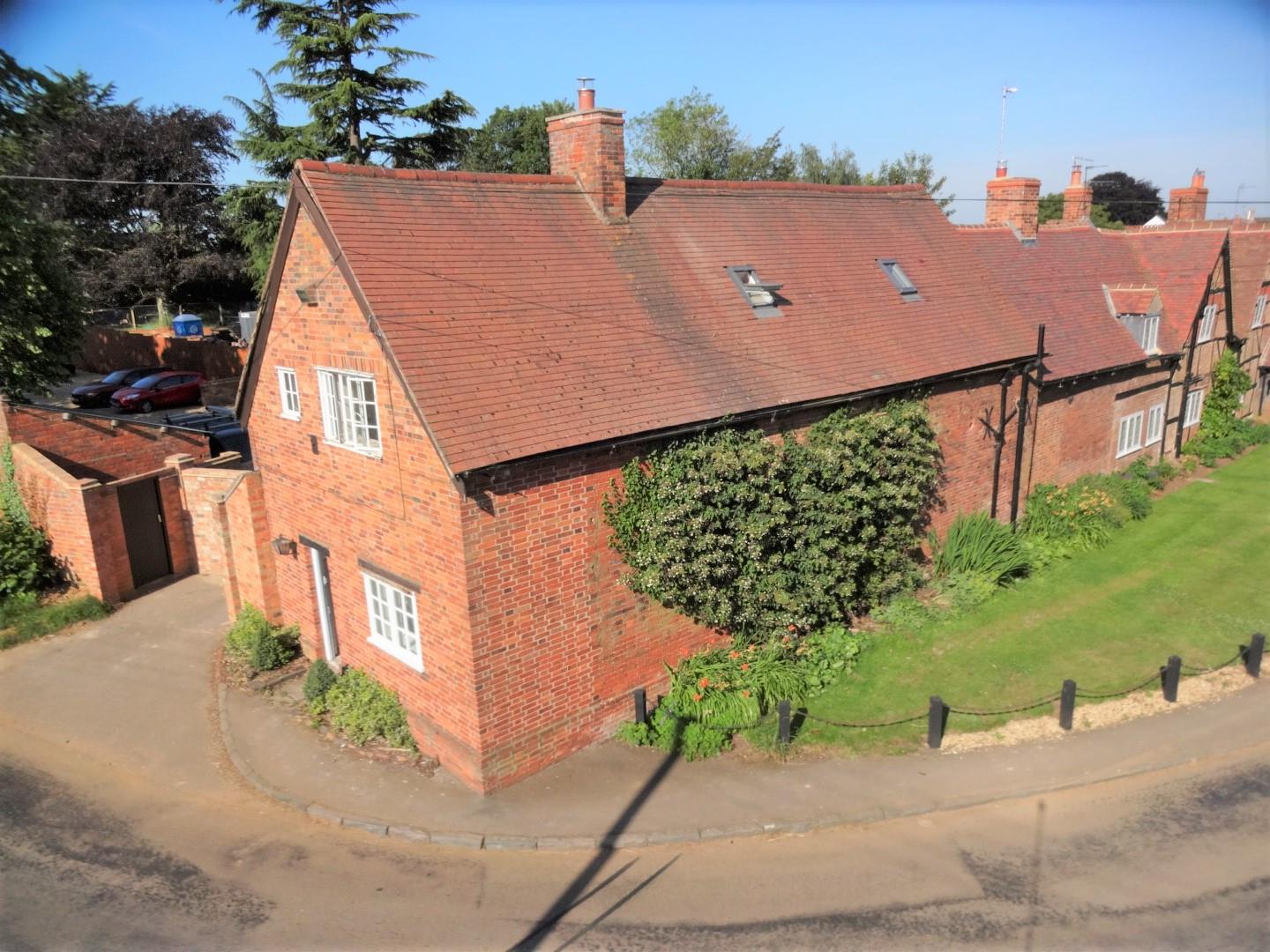 3 bedroom property for sale in Lilbourne Road, Clifton Upon Dunsmore