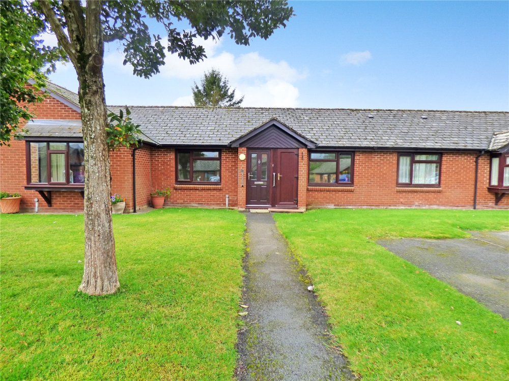 2 bedroom property for sale in Walnut Gardens, Kington, Herefordshire