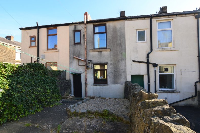 2 Bedroom House Terraced For Sale In Dean Street Darwen Bb3