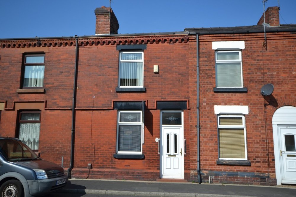 3 Bedroom Property For Sale In Stanhope Street Cowley Hill St