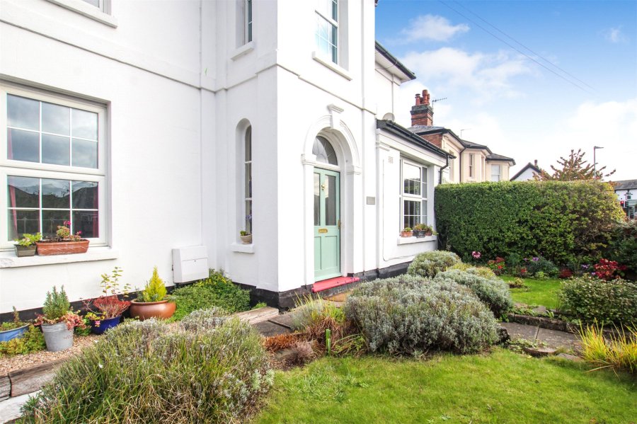 Andrew Grant 1 bedroom property for sale in Lower Howsell Road