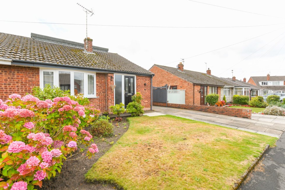 3 bedroom property for sale in Duxbury Close, St. Helens £204,950