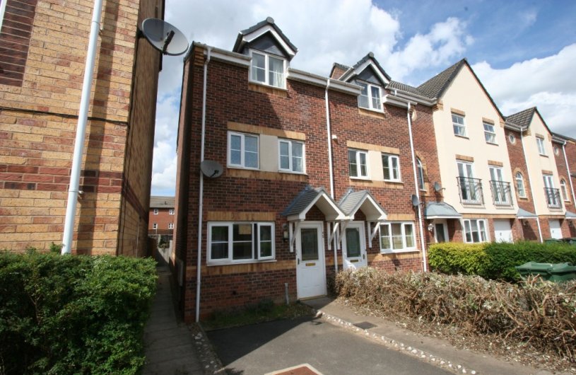 4 bedroom property to let in Goods Yard Close, Loughborough, LE11 £