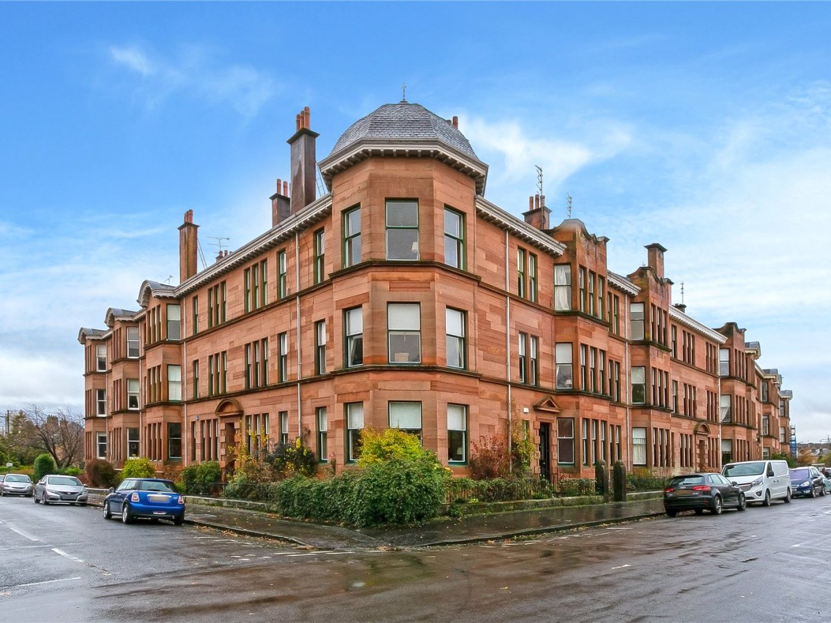 4 bedroom apartment for sale in Dolphin Road, Pollokshields, Glasgow
