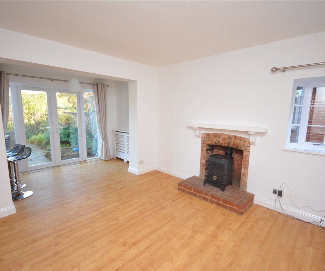 Jackson Stops 4 Bedroom Property To Let In Nash S Lane