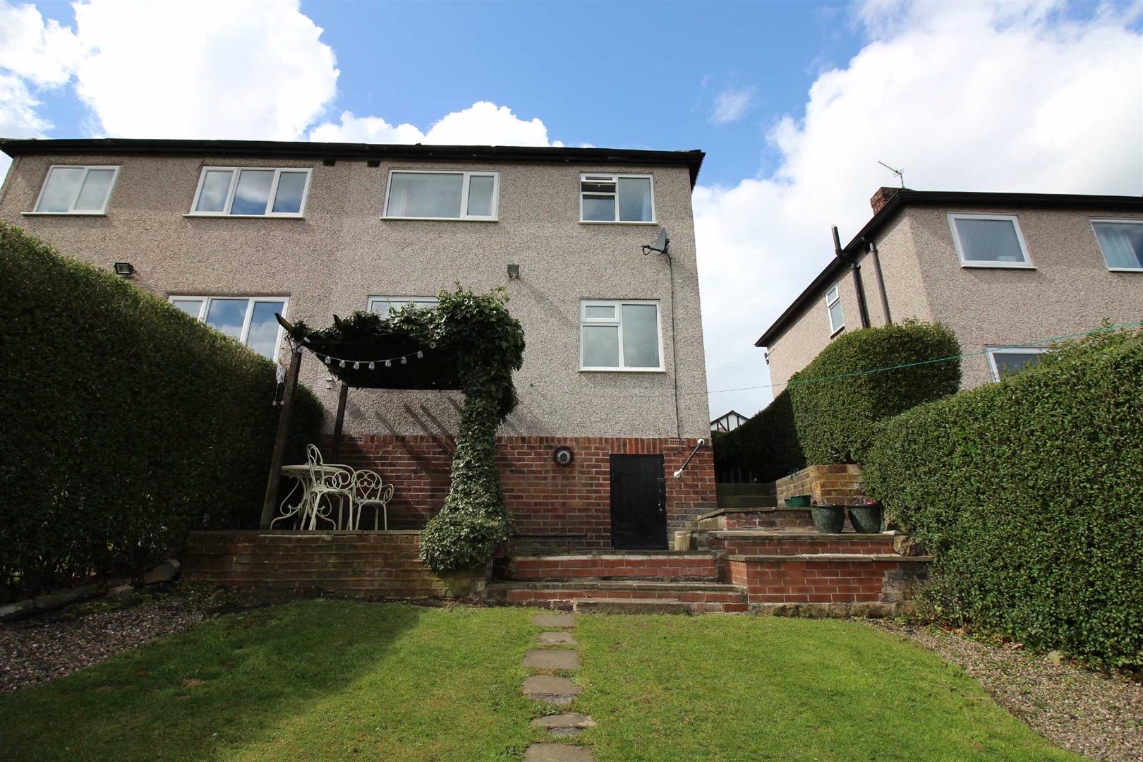2 bedroom property for sale in Beadon Avenue, Huddersfield £129,950