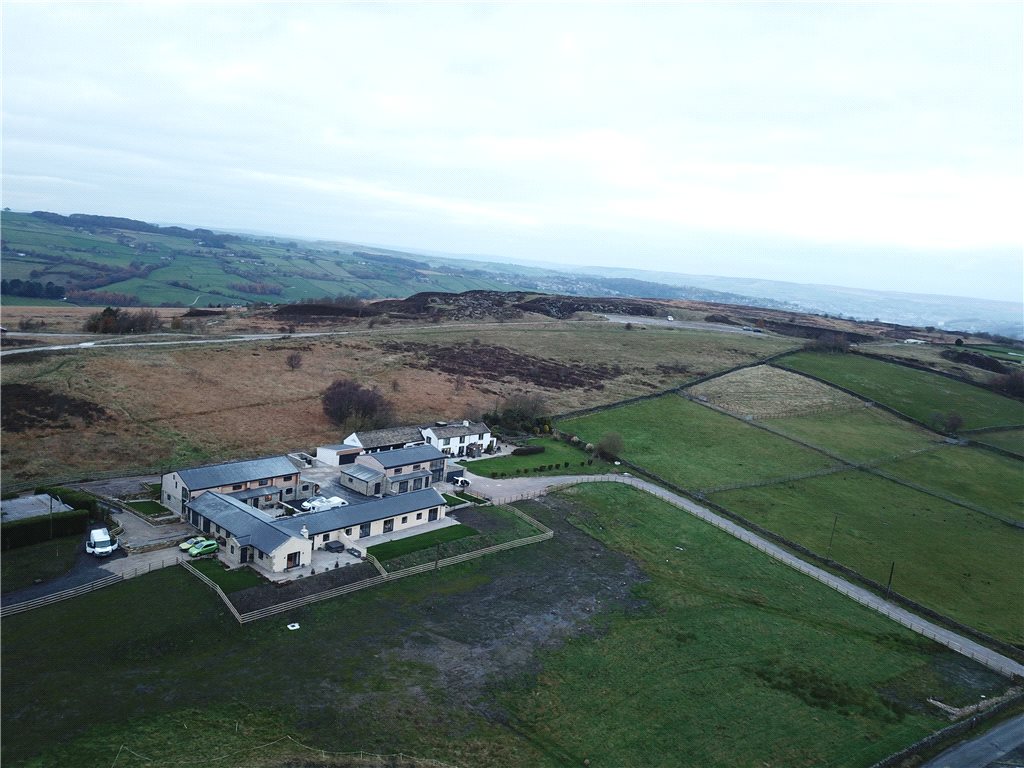 3 bedroom property for sale in Penistone Fold, Oxenhope, Keighley, BD22