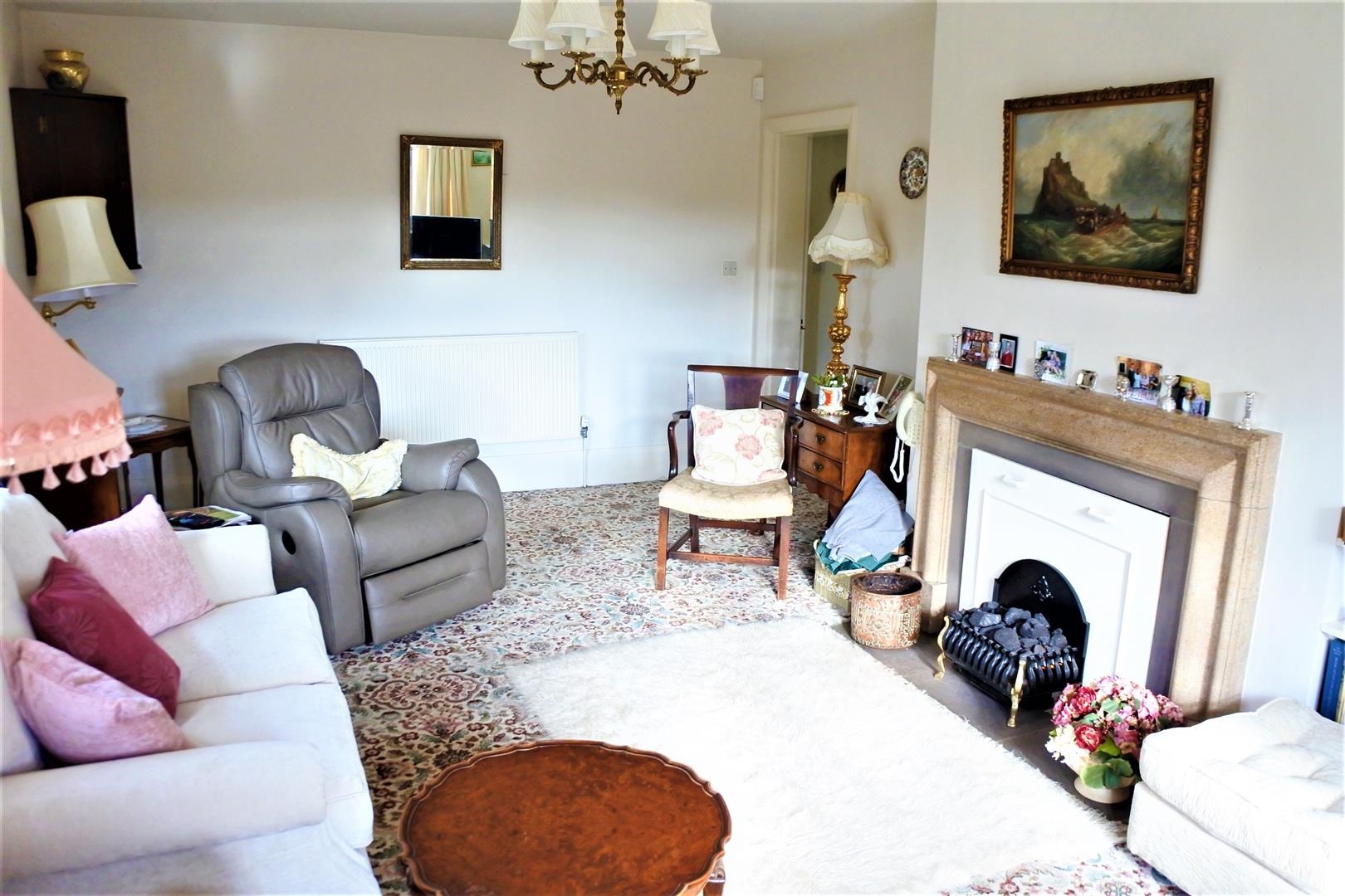 3 bedroom property for sale in High Street, Harlaxton, Grantham Guide