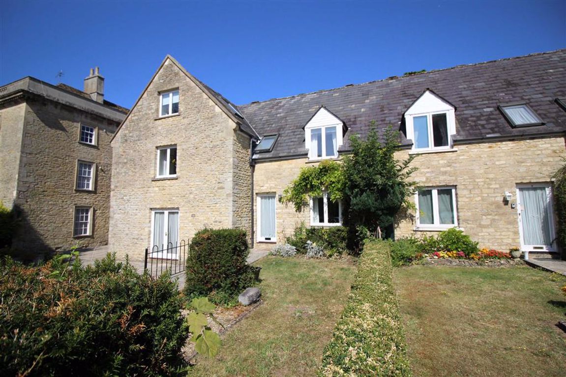 2 bedroom property to let in Monkton House, Chippenham, Wiltshire £850 pcm