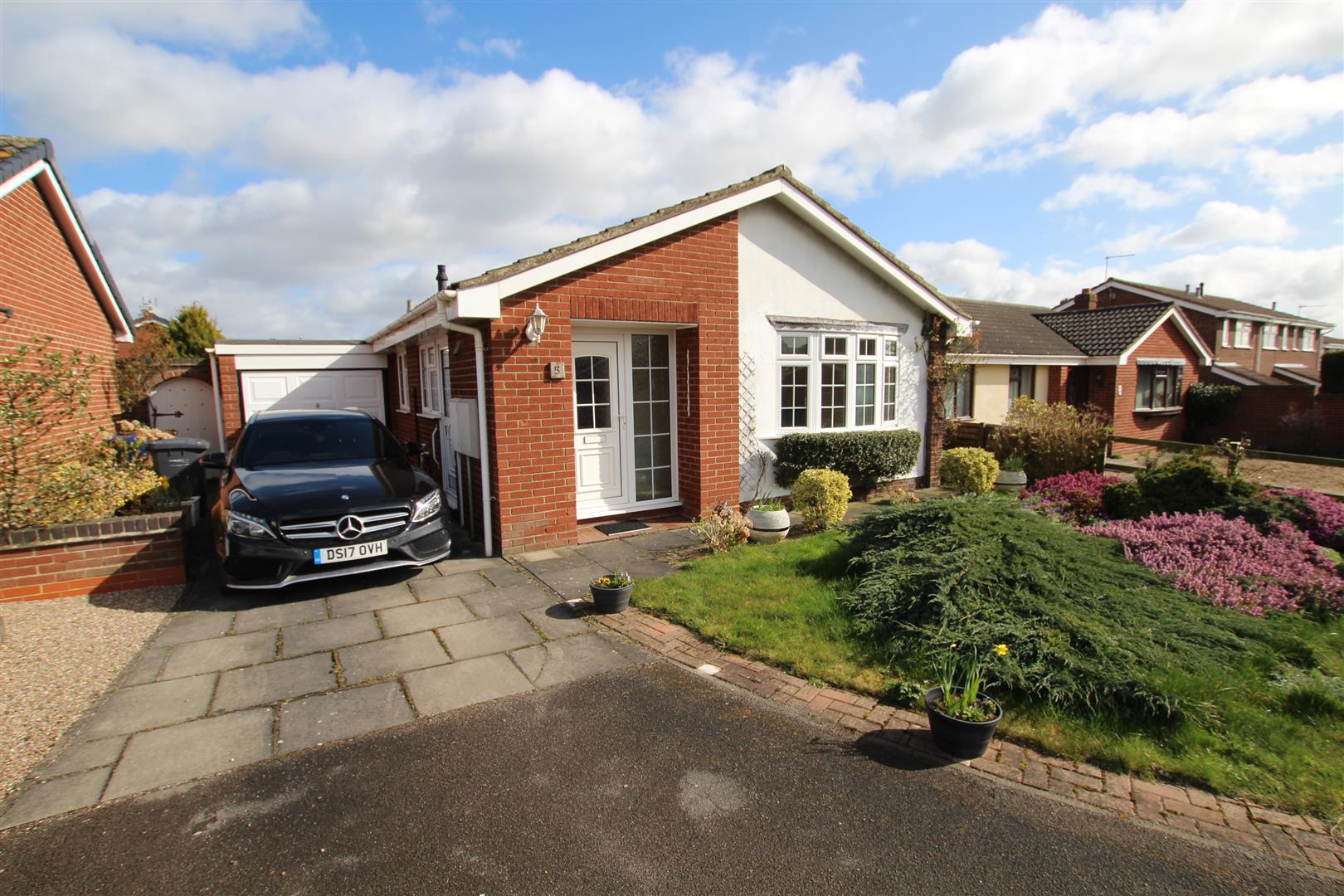 2 bedroom property for sale in Britannia Drive, Stretton £235,000