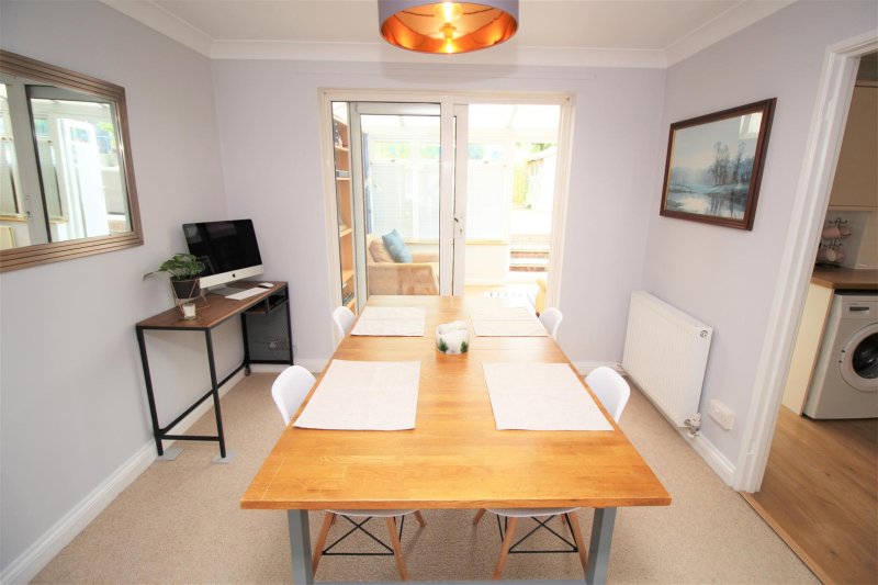 3 bedroom property to let in Rother Crescent, Gossops Green £1,150 pcm