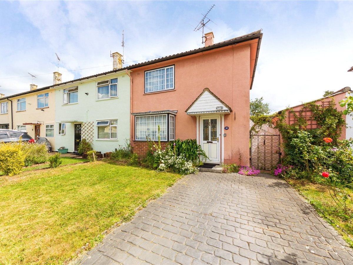 2 bedroom property for sale in Rothbury Road, Chelmsford, Essex, CM1