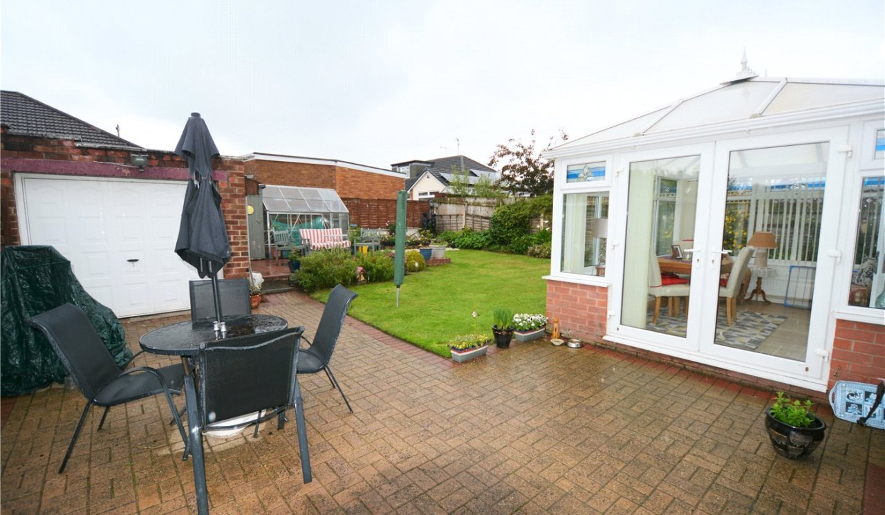 2 bedroom property for sale in Grampian Way, Moreton, Wirral, CH46 £
