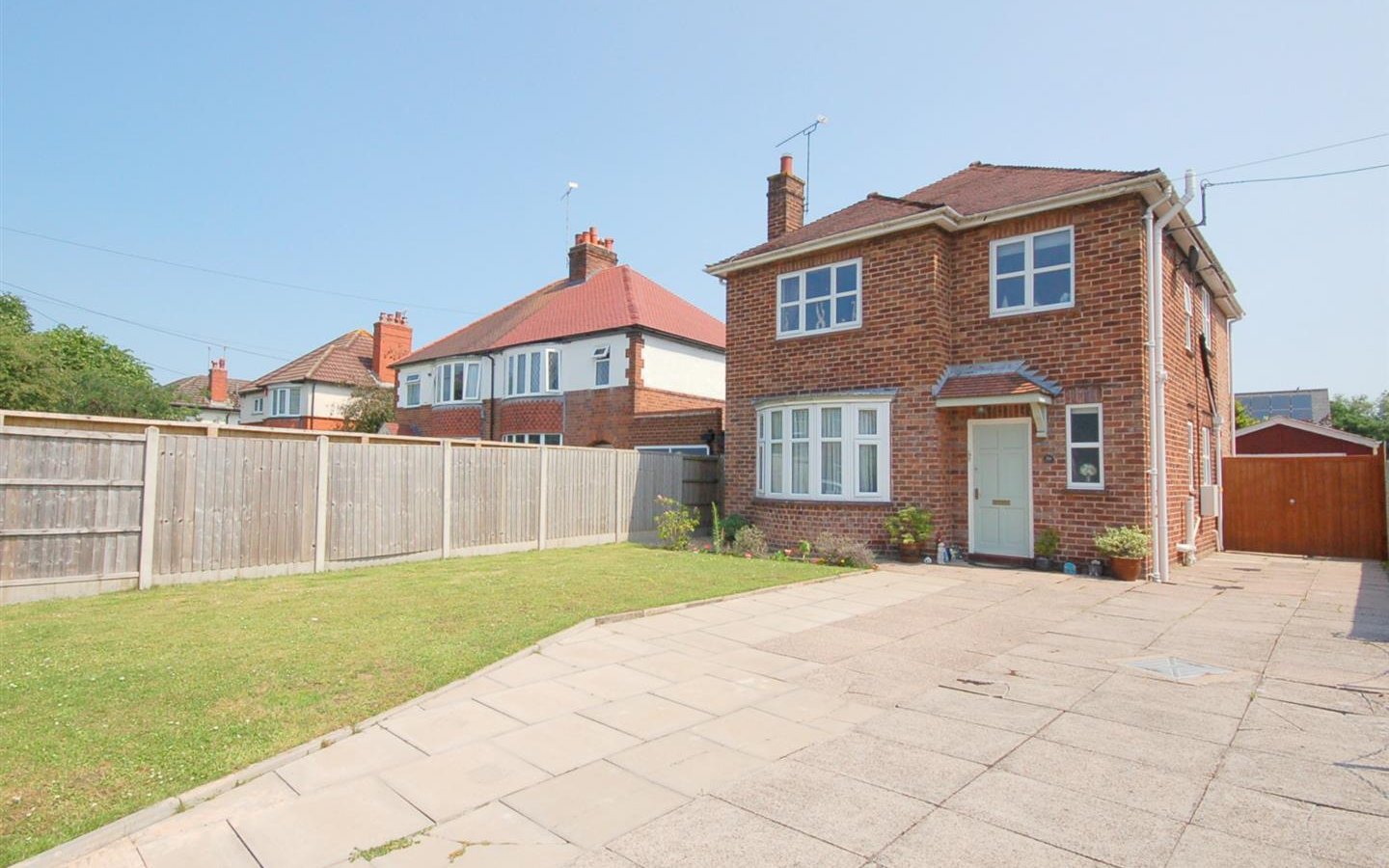 3 bedroom property for sale in Brookland Avenue, Wistaston, Crewe £