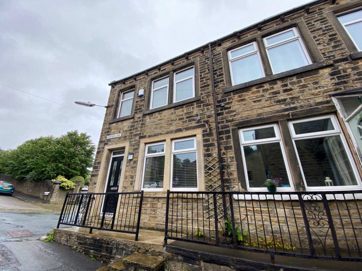 2 bedroom property for sale in Station Lane, Golcar, Huddersfield