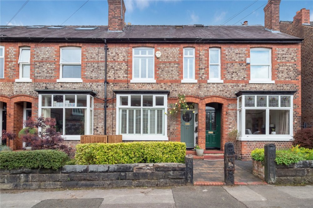 JacksonStops 4 bedroom property for sale in Finchley Road, Hale