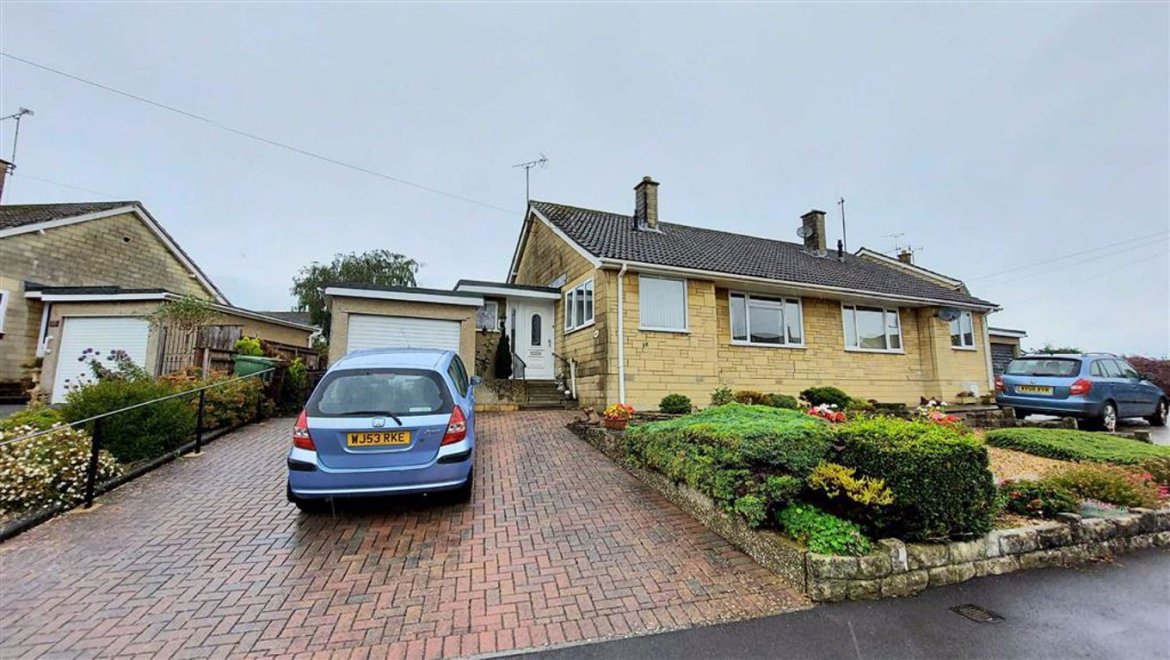 2 bedroom property for sale in Broadmead, Corsham, Wiltshire Guide price £270,000