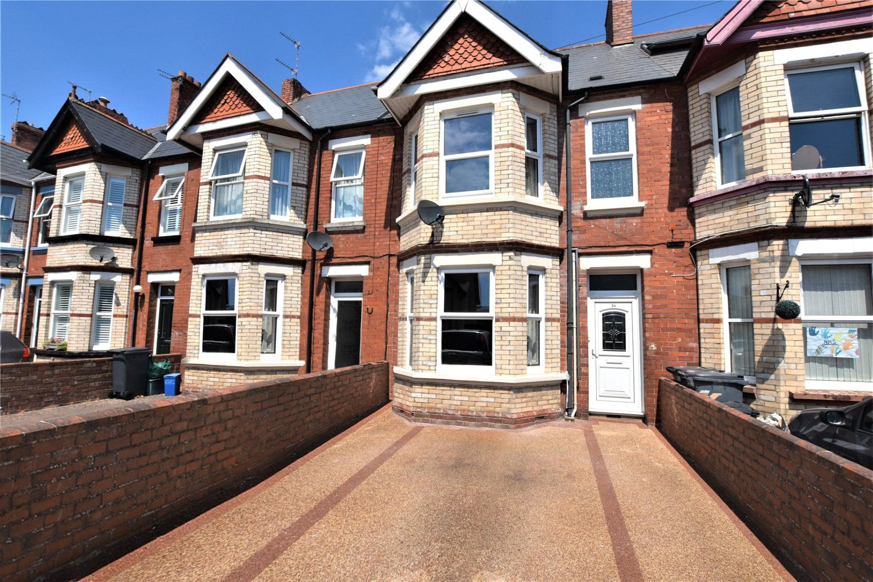 4 bedroom property for sale in Lyndhurst Road, Exmouth, EX8 Guide