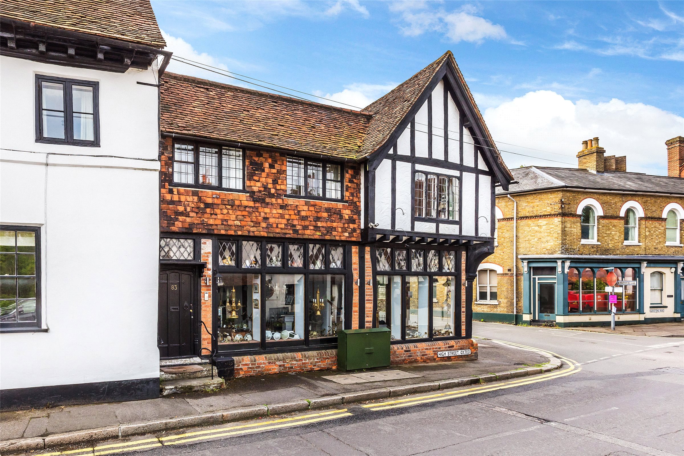 2 Bedroom Property To Let In High Street Oxted Surrey Rh8 1350 Pcm 2 Bedroom Property To Let In High Street Oxted Surrey Rh8 1350 Pcm