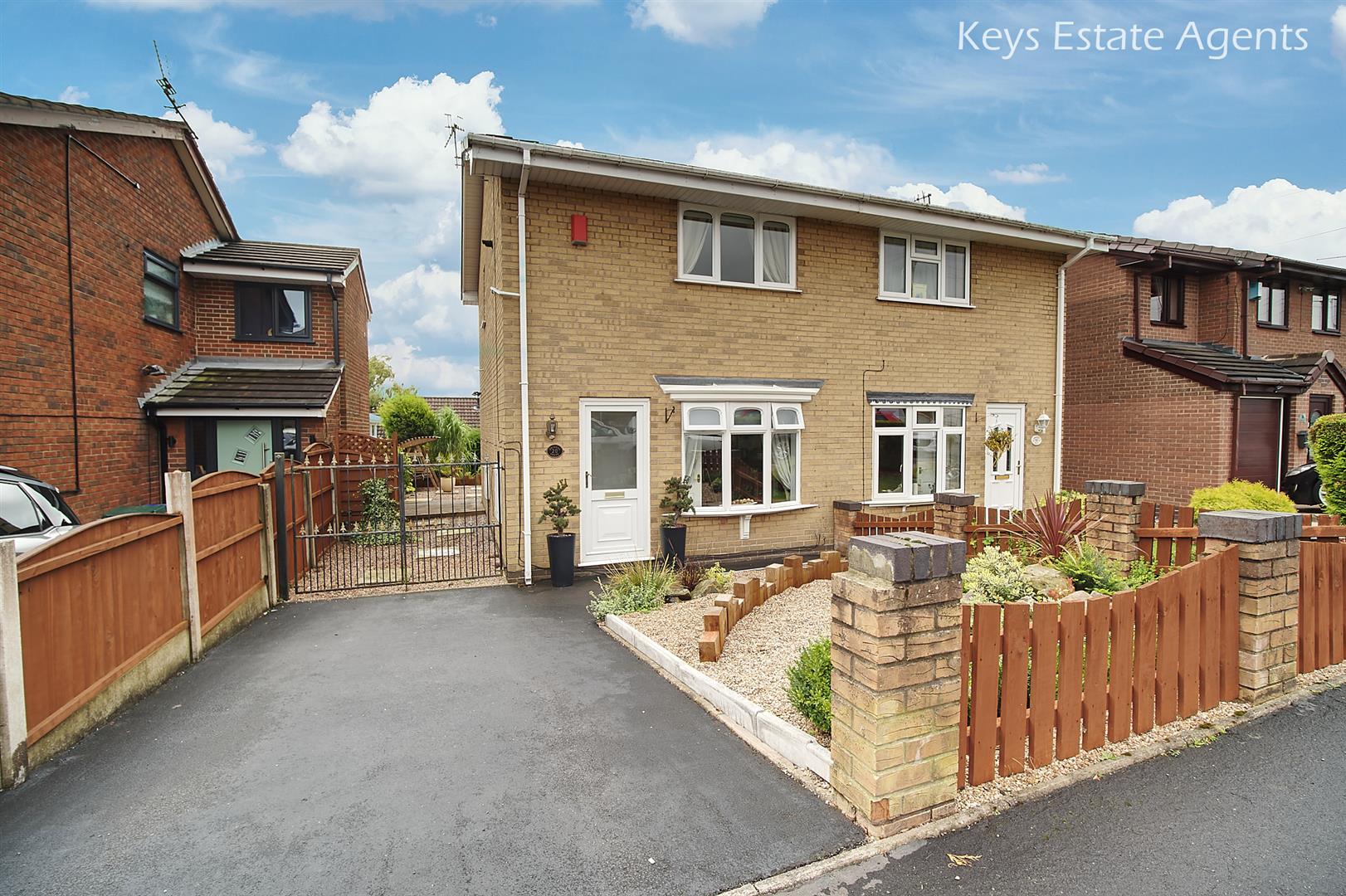 2 bedroom property for sale in Orpheus Grove, Birches Head, StokeOn