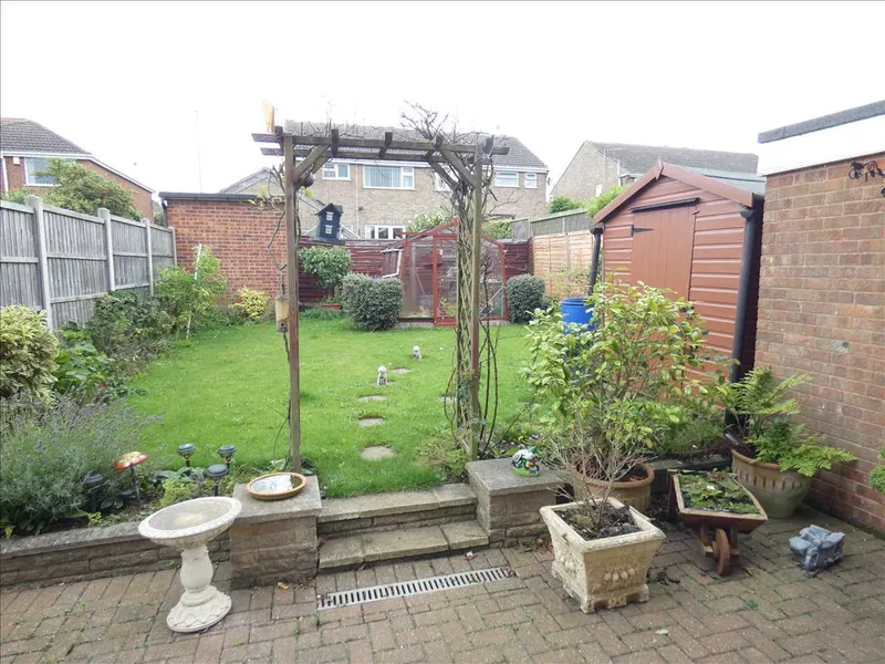 3 bedroom property for sale in ST NICHOLAS DRIVE, WYBERS WOOD, GRIMSBY