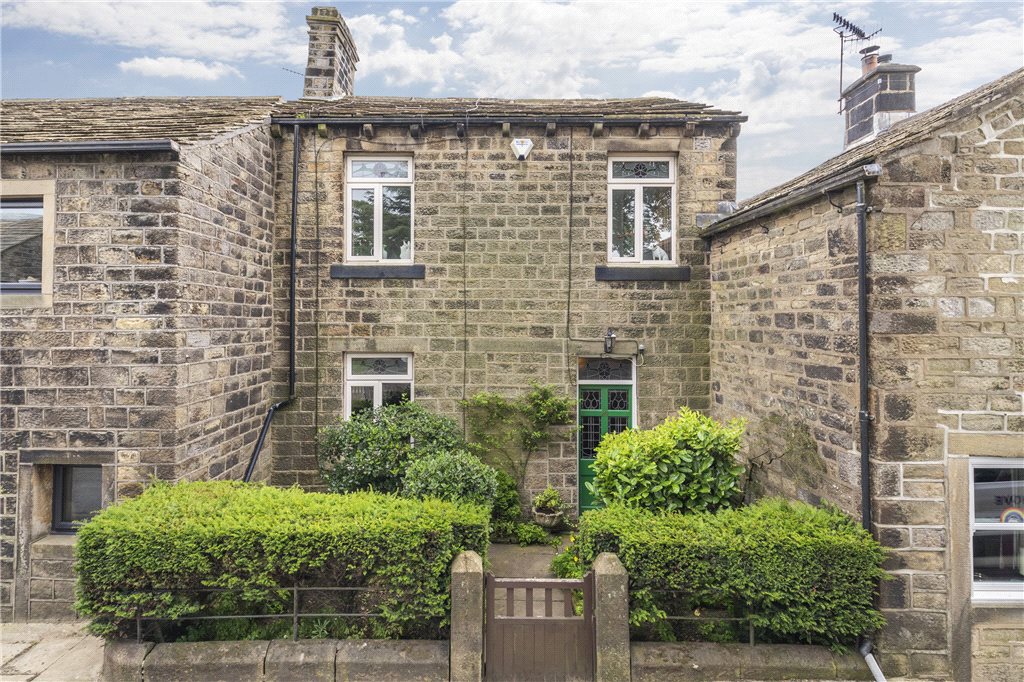 3 bedroom property for sale in Stanbury, Keighley, West Yorkshire, BD22