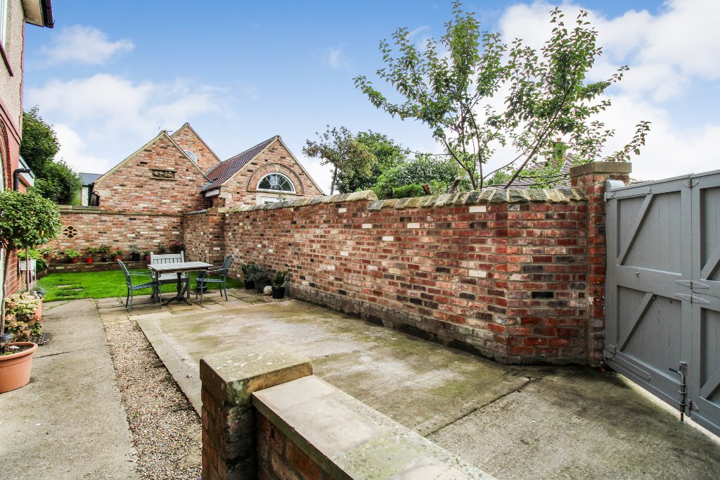 3 bedroom property for sale in Crag Lane, Knaresborough, North