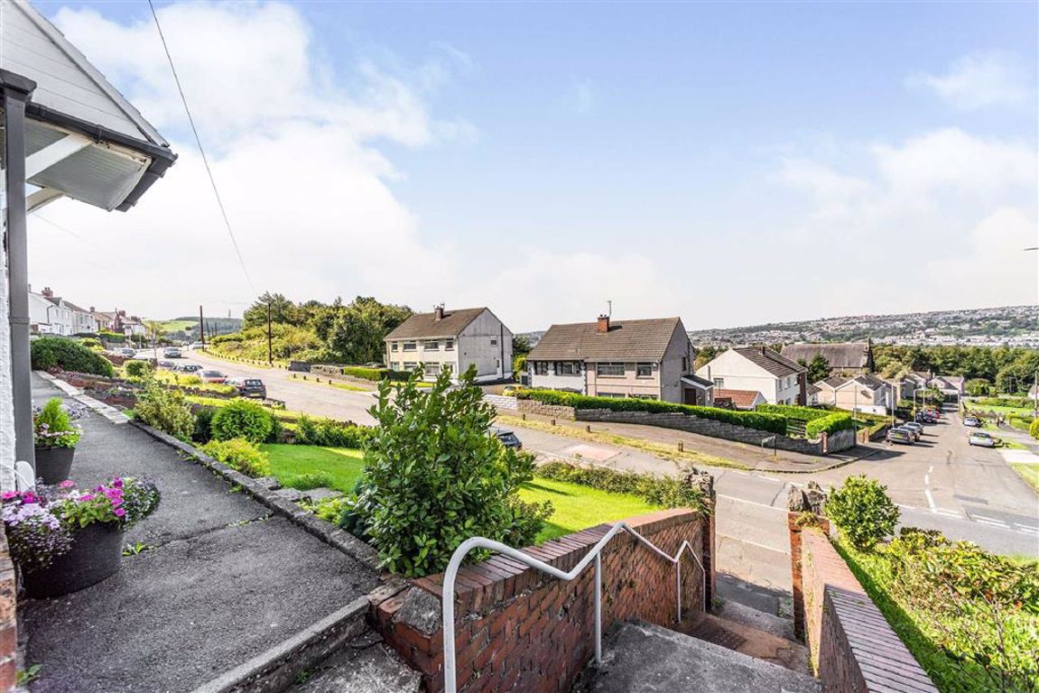 3 bedroom property for sale in Mansel Road, Bonymaen Offers in the