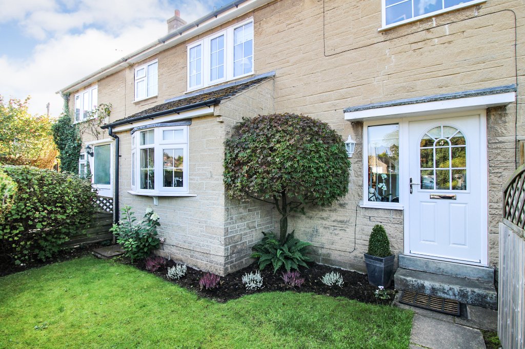 3 bedroom property for sale in Manor Drive, Scotton, Knaresborough, HG5 £259,950