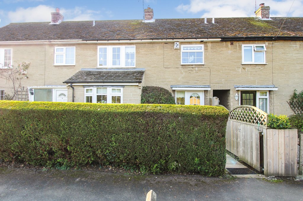 3 bedroom property for sale in Manor Drive, Scotton, Knaresborough, HG5 £259,950