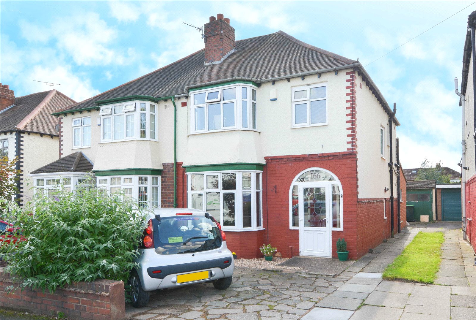 3 bedroom property for sale in Castle Road West, Oldbury, B68 £239,950
