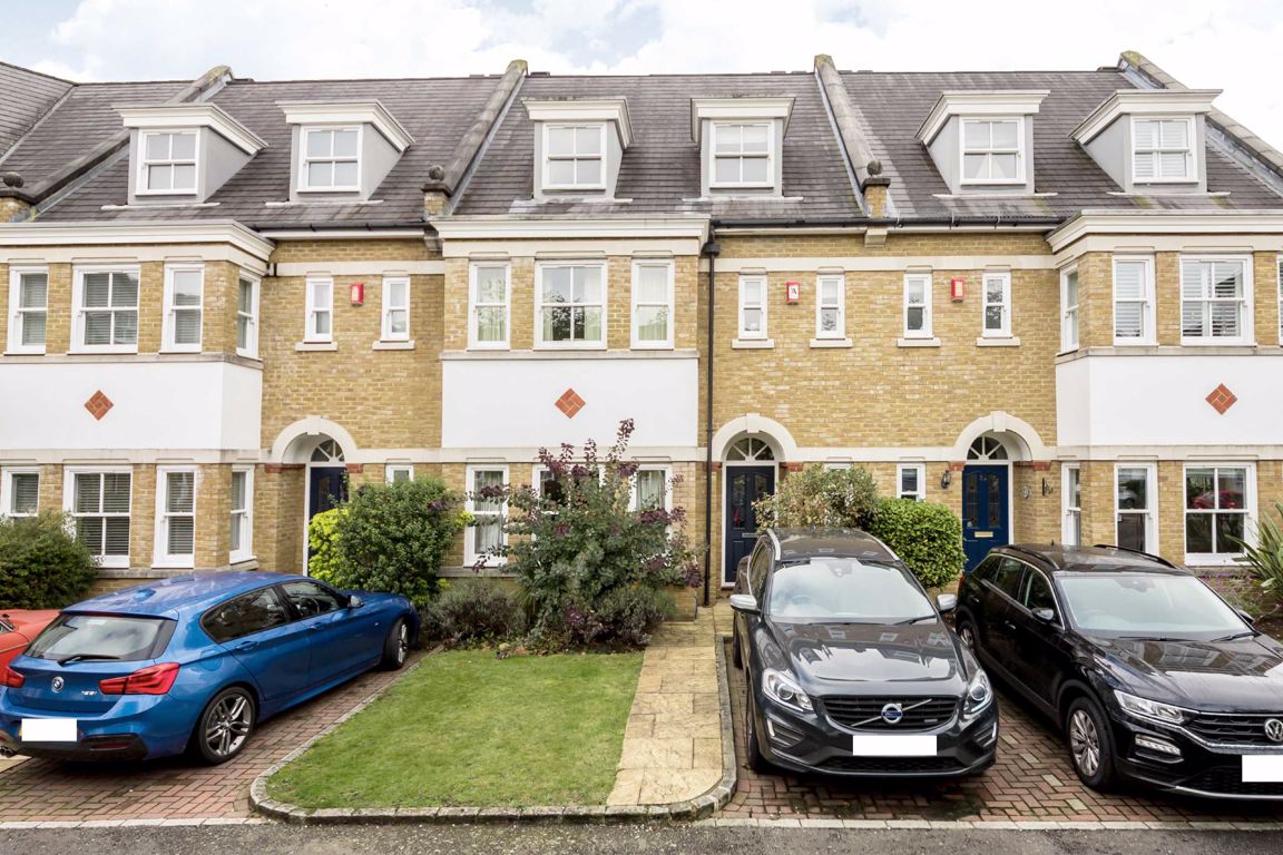 Snellers 5 bedroom property for sale in Admiralty Way, Teddington £1,275,000